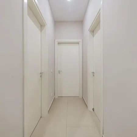 Golden Glow Coast * Dhërmi