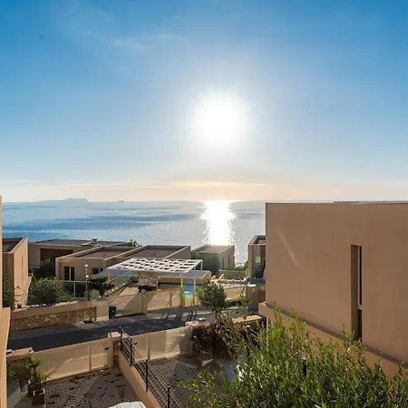 Golden Glow Coast Dhërmi