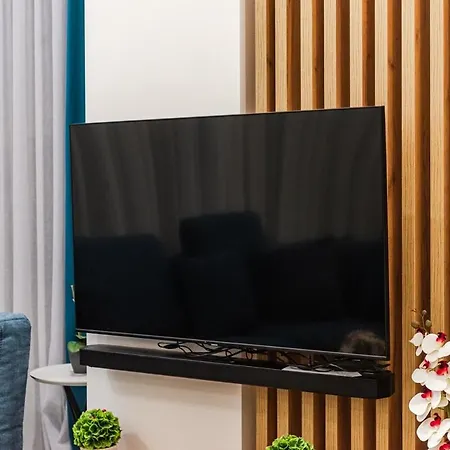 Golden Glow Coast * Dhërmi