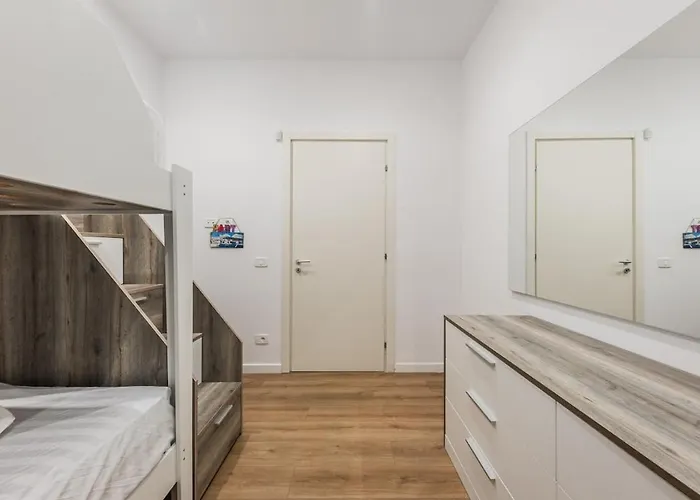 Golden Glow Coast Villa *