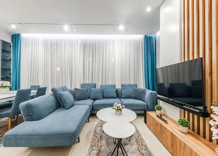 Golden Glow Coast Villa Dhërmi