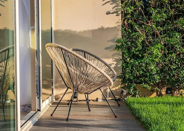 Golden Glow Coast Dhërmi